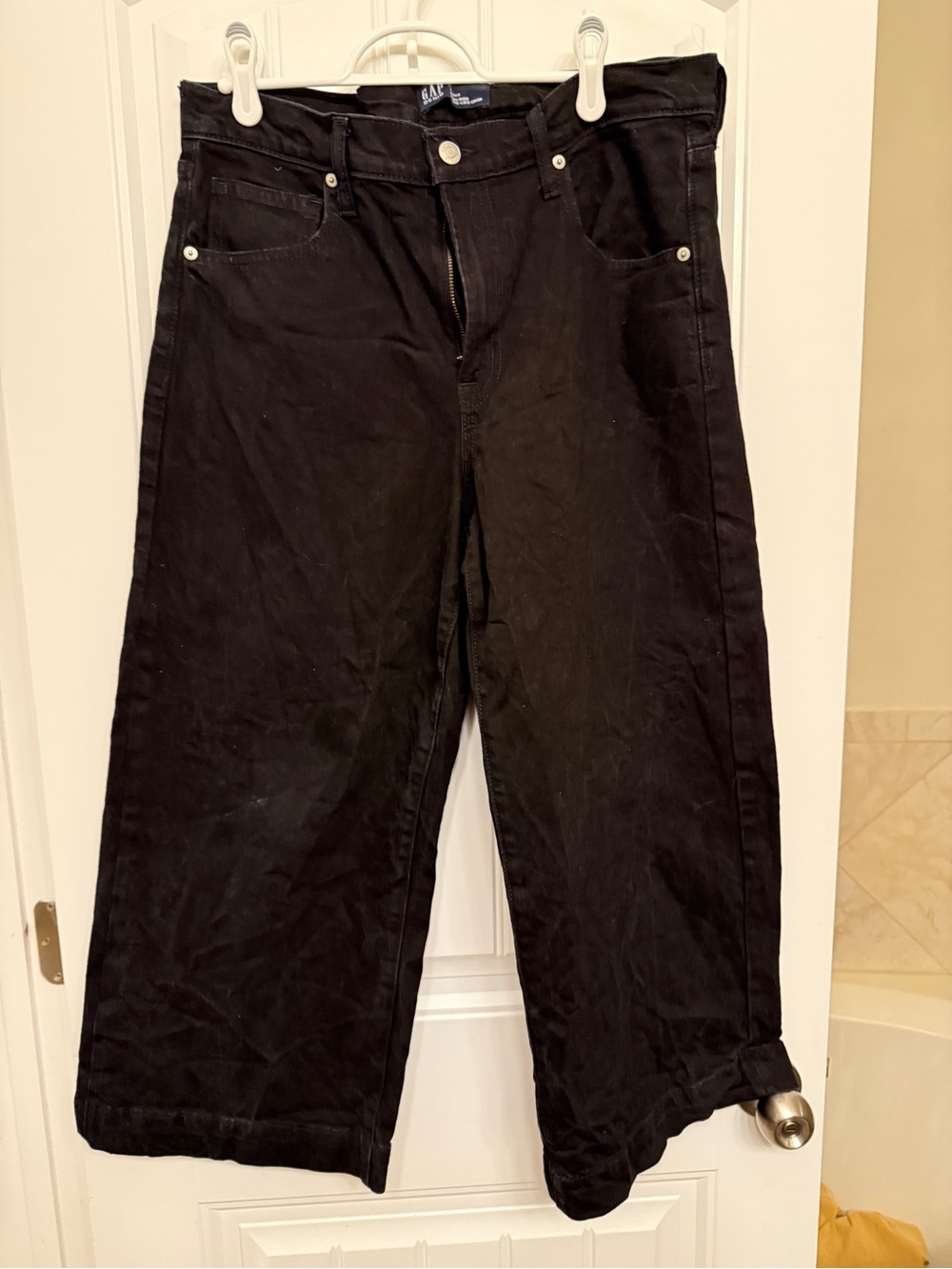 GAP Women's Black Cropped Wide-Leg Jeans